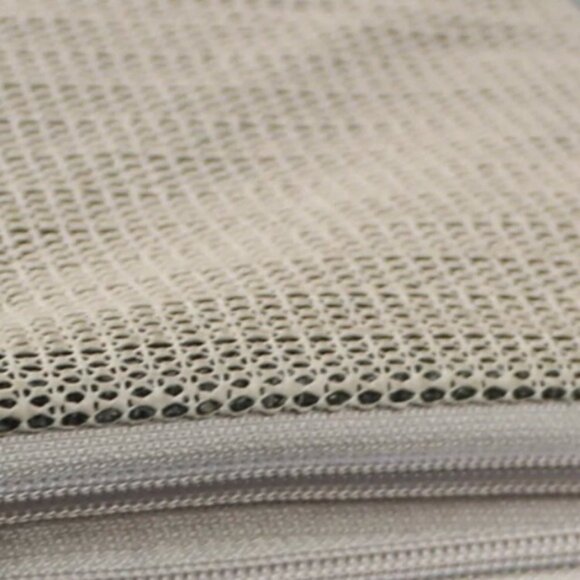 BeOneBreed Snuggly Dog Bed - Picture 1 of 5